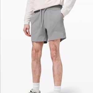 Lululemon Men Bowline Short 5” Stretch Ripstop Size Large